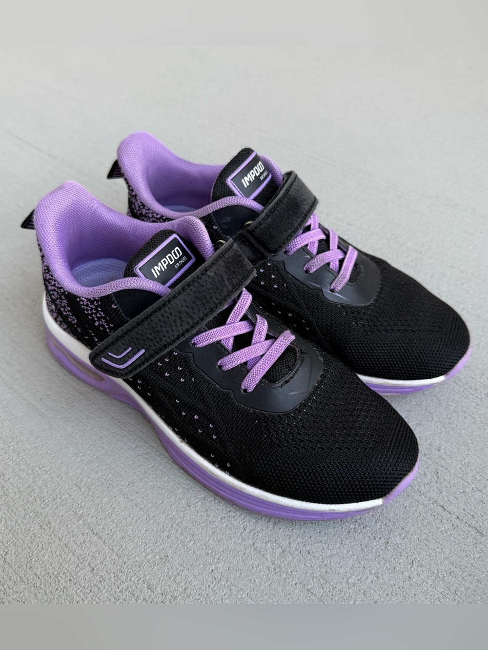 IMPDS AIR Kids Youth Size 4 Black & Purple Lightweight Athletic Sneakers No-Tie